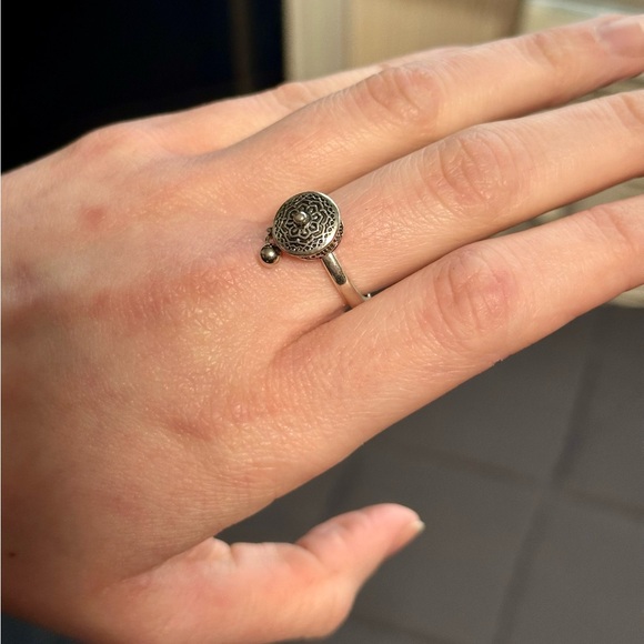 Anxiety Fidget Ring - Picture 5 of 5